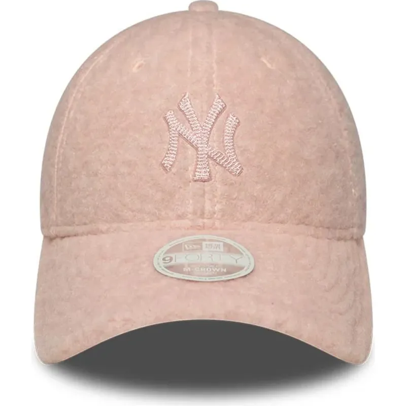 casquette-courbee-rose-snapback-pour-femme-avec-logo-rose-9forty-m-crown-winter-borg-new-york-yankees-mlb-new-era