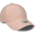 cappello-curvo-rosa-snapback-rosa-9forty-m-crown-winter-borg-dei-new-york-yankees-mlb-di-new-era