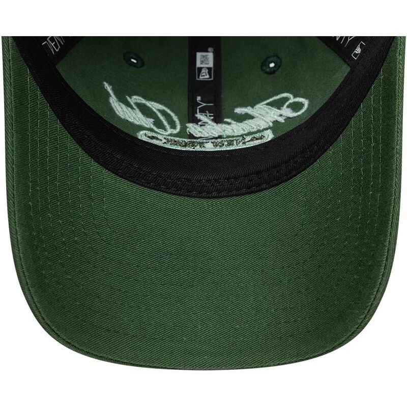 mutzen-gebogen-grun-verstellbares-band-9twenty-matcha-club-von-new-era