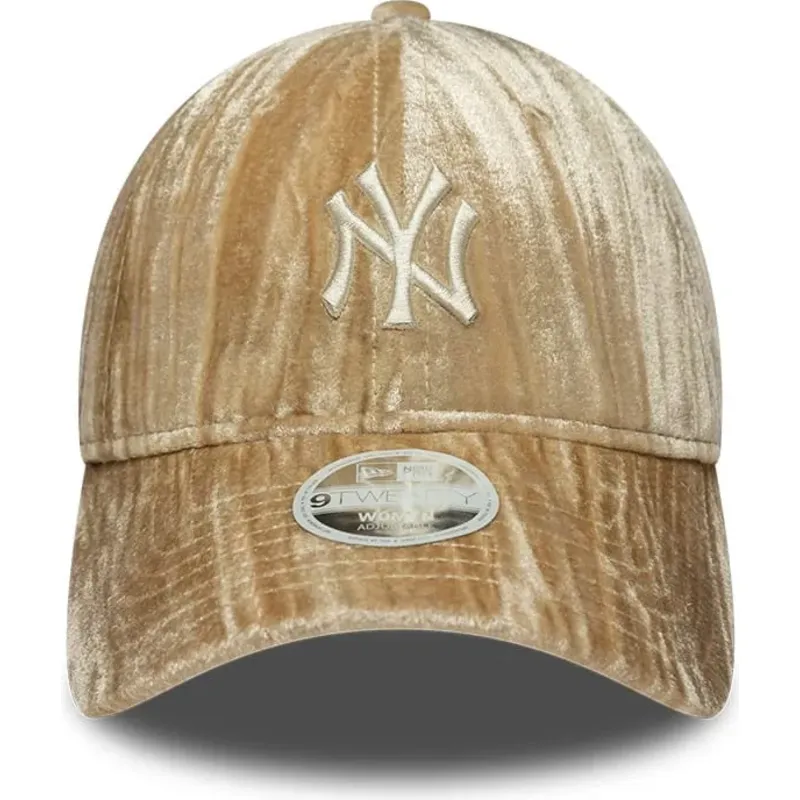 casquette-courbee-beige-ajustable-pour-femme-avec-logo-beige-9twenty-velour-new-york-yankees-mlb-new-era casquette-courbee-beige-ajustable-pour-femme-avec-logo-beige-9twenty-velour-new-york-yankees-mlb-new-era