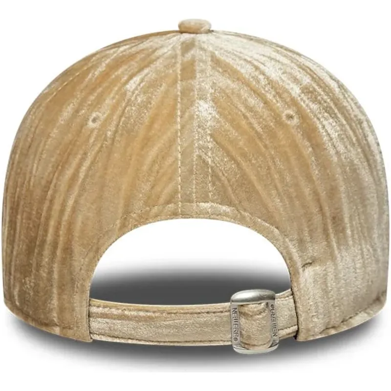 mutzen-gebogen-beige-verstellbares-band-9twenty-velour-der-new-york-yankees-mlb-von-new-era