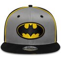 cappello-piatto-grigio-snapback-per-bambino-9fifty-piping-dei-batman-dc-comics-di-new-era