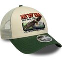 casquette-trucker-verte-et-beige-9forty-m-crown-a-frame-graphic-new-era