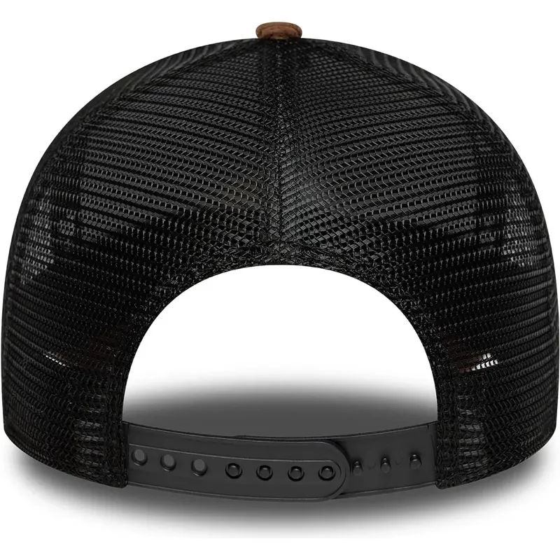 casquette-trucker-marron-et-noire-a-frame-distressed-cord-red-bull-racing-formula-1-new-era casquette-trucker-marron-et-noire-a-frame-distressed-cord-red-bull-racing-formula-1-new-era