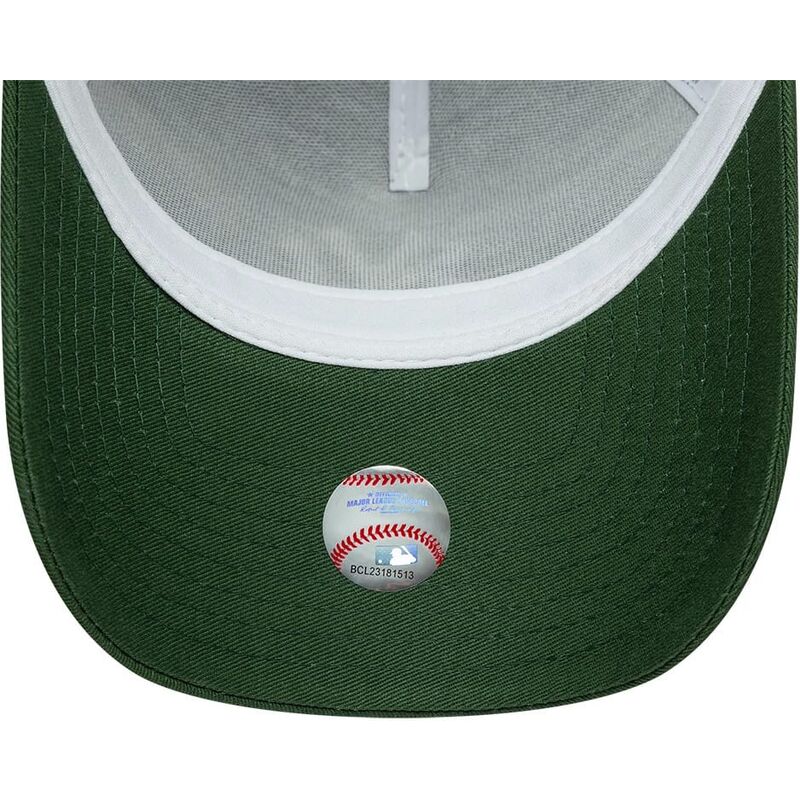 cappello-curvo-verde-snapback-a-frame-league-essential-dei-new-york-yankees-mlb-di-new-era cappello-curvo-verde-snapback-a-frame-league-essential-dei-new-york-yankees-mlb-di-new-era