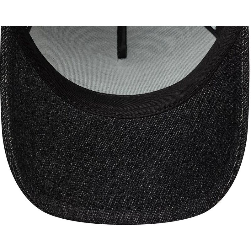 cappello-curvo-nero-snapback-a-frame-patch-denim-di-new-era