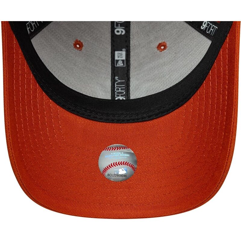 mutzen-gebogen-orange-snapback-9forty-m-crown-der-new-york-yankees-mlb-von-new-era