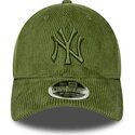 cappello-curvo-verde-cinghia-regolabile-9forty-m-crown-cord-dei-new-york-yankees-mlb-di-new-era