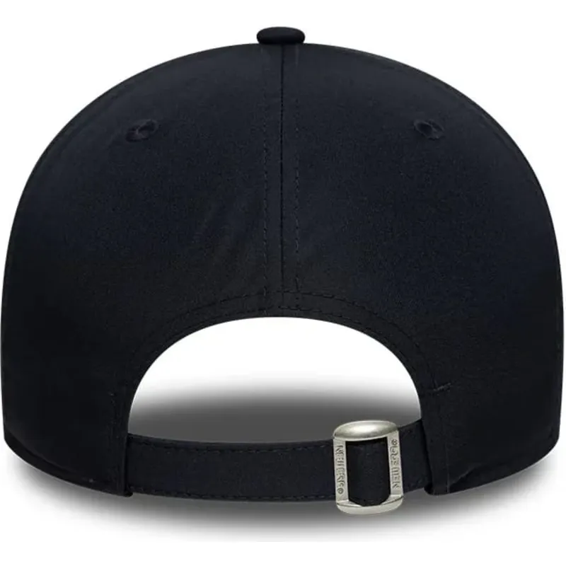 cappello-curvo-blu-marino-cinghia-regolabile-dorado-9forty-dei-manchester-city-football-club-premier-league-di-new-era cappello-curvo-blu-marino-cinghia-regolabile-dorado-9forty-dei-manchester-city-football-club-premier-league-di-new-era