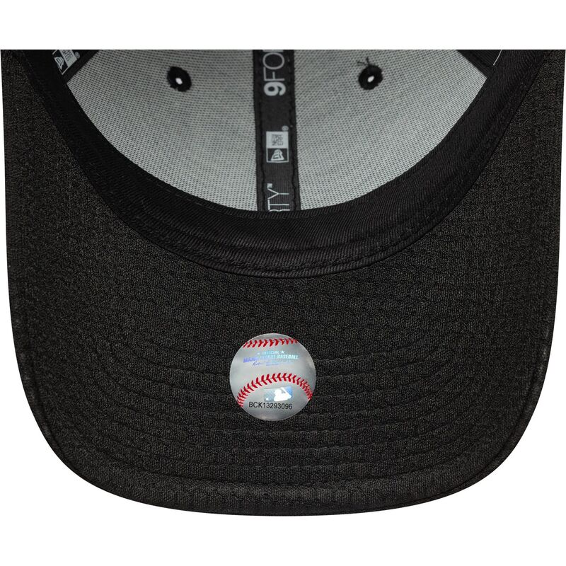 casquette-courbee-noire-ajustable-9forty-flawless-mesh-detroit-tigers-mlb-new-era