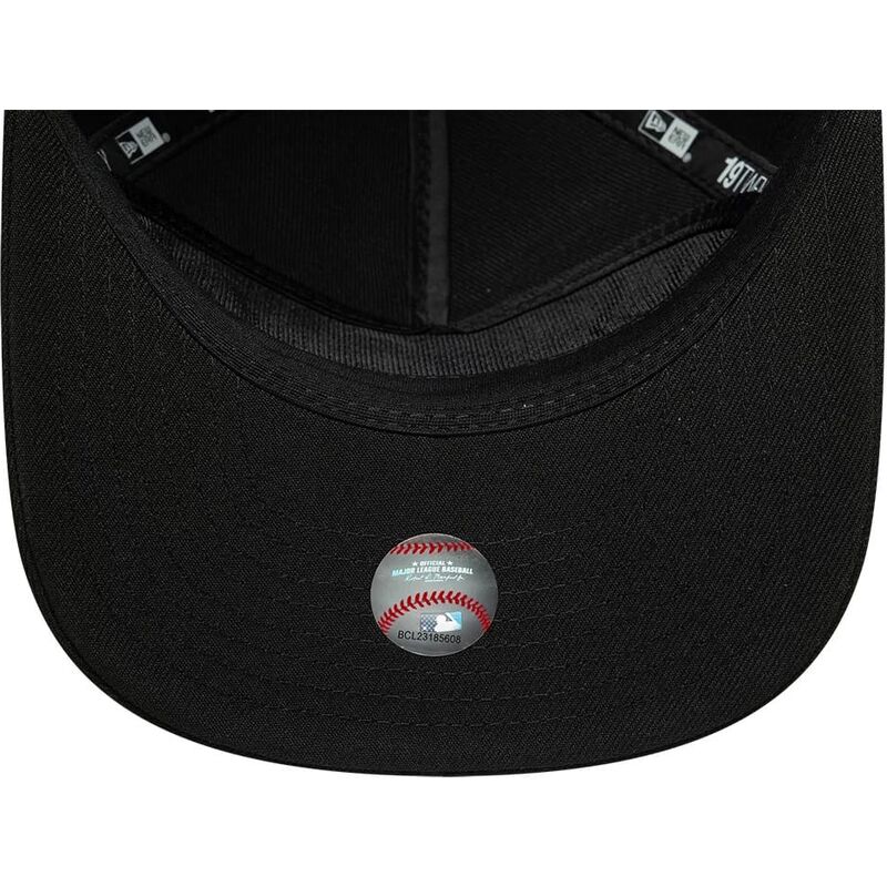 mutzen-gebogen-schwarz-snapback-19twenty-graphic-der-new-york-yankees-mlb-von-new-era mutzen-gebogen-schwarz-snapback-19twenty-graphic-der-new-york-yankees-mlb-von-new-era