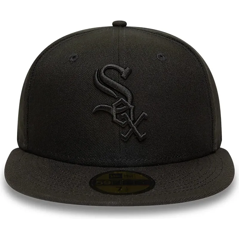 casquette-plate-noire-ajustee-avec-logo-noir-59fifty-chicago-white-sox-mlb-new-era casquette-plate-noire-ajustee-avec-logo-noir-59fifty-chicago-white-sox-mlb-new-era