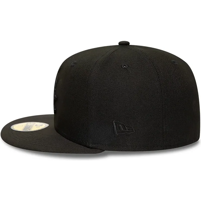 cappello-piatto-nero-aderente-59fifty-dei-chicago-white-sox-mlb-di-new-era cappello-piatto-nero-aderente-59fifty-dei-chicago-white-sox-mlb-di-new-era