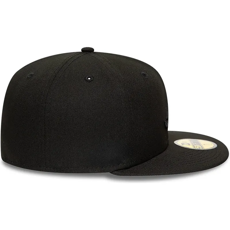 casquette-plate-noire-ajustee-avec-logo-noir-59fifty-atlanta-braves-mlb-new-era
