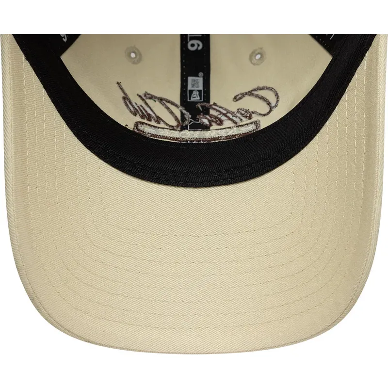 casquette-courbee-beige-ajustable-pour-femme-9twenty-coffee-club-new-era