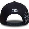 casquette-courbee-bleue-marine-snapback-9forty-m-crown-side-script-new-york-yankees-mlb-new-era