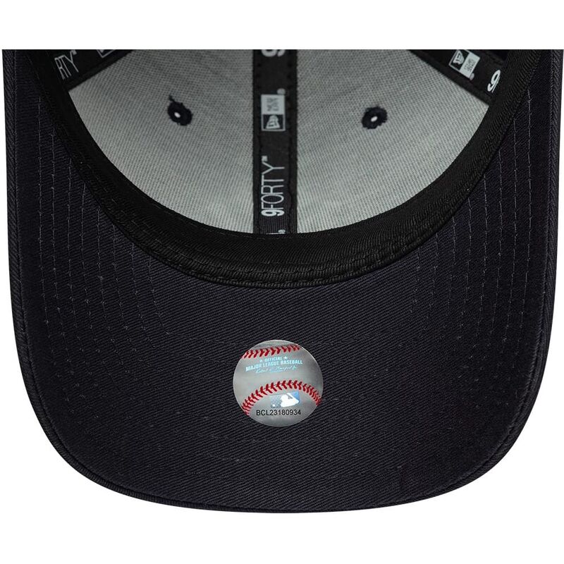 cappello-curvo-blu-marino-snapback-9forty-m-crown-side-script-dei-new-york-yankees-mlb-di-new-era