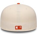 cappello-piatto-beige-aderente-59fifty-league-essential-dei-new-york-yankees-mlb-di-new-era
