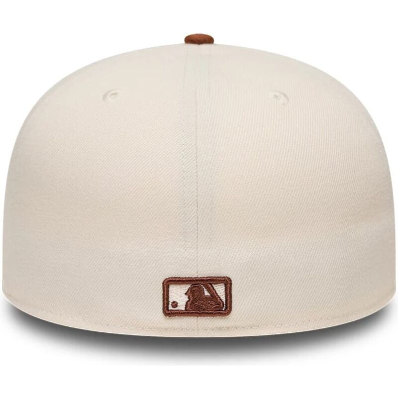 cappello-piatto-marrone-aderente-59fifty-league-essential-dei-new-york-yankees-mlb-di-new-era