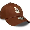 cappello-curvo-marrone-cinghia-regolabile-9forty-league-essential-midi-dei-los-angeles-dodgers-mlb-di-new-era