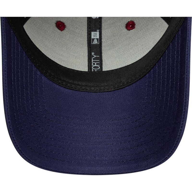 cappello-curvo-rosso-cinghia-regolabile-9forty-contrast-dei-fc-barcelona-laliga-di-new-era cappello-curvo-rosso-cinghia-regolabile-9forty-contrast-dei-fc-barcelona-laliga-di-new-era