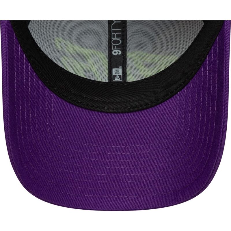 cappello-curvo-viola-cinghia-regolabile-9forty-wordmark-dei-valentino-rossi-vr46-motogp-di-new-era