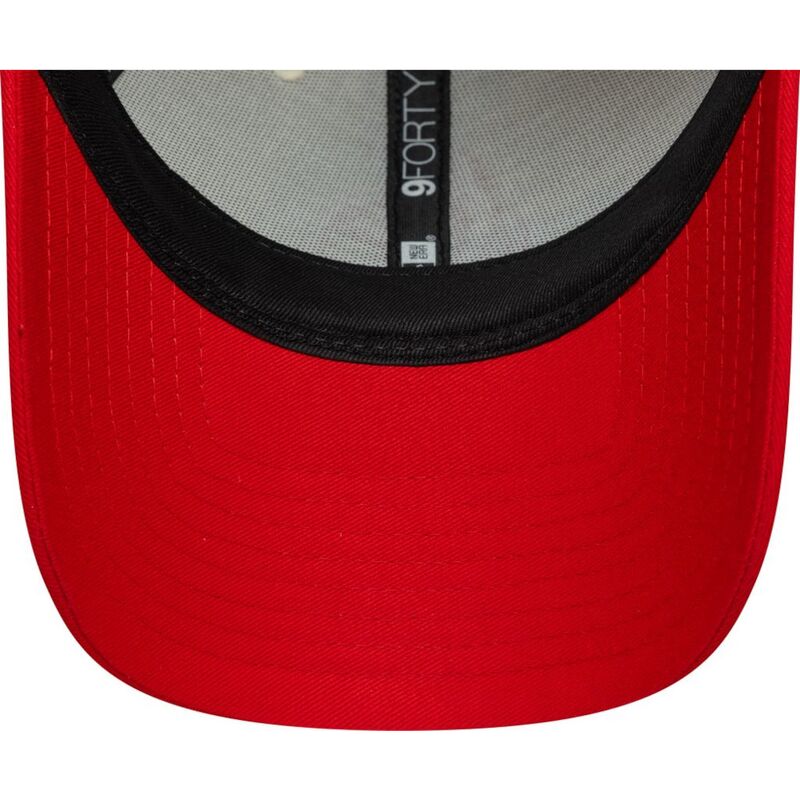 mutzen-gebogen-rot-verstellbares-band-9forty-contrast-visor-vespa-piaggio-von-new-era mutzen-gebogen-rot-verstellbares-band-9forty-contrast-visor-vespa-piaggio-von-new-era