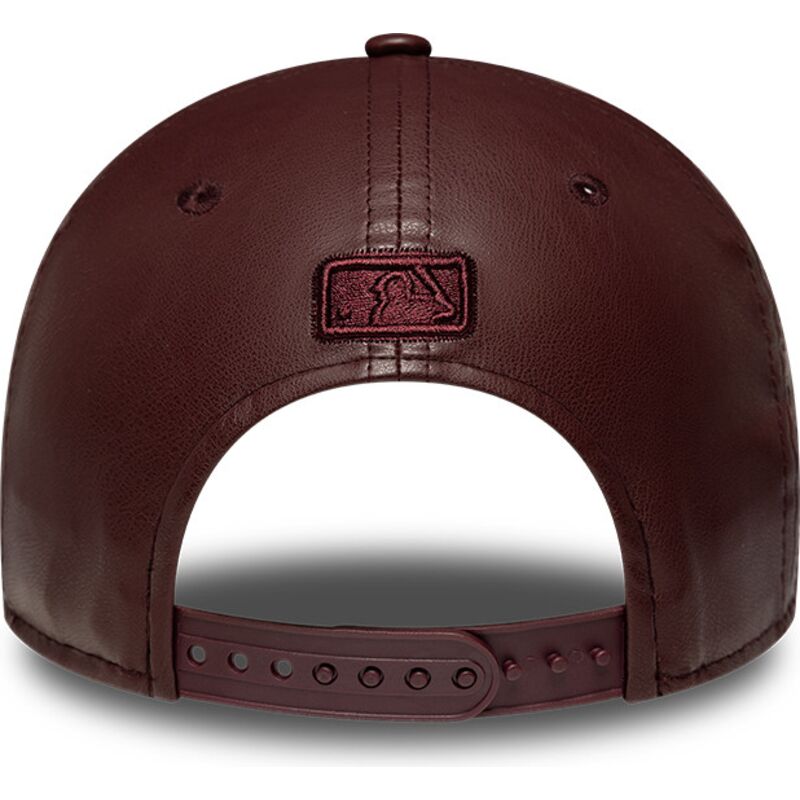 casquette-courbee-marron-snapback-pour-femme-9forty-m-crown-pu-diamante-new-york-yankees-mlb-new-era casquette-courbee-marron-snapback-pour-femme-9forty-m-crown-pu-diamante-new-york-yankees-mlb-new-era
