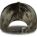 cappello-curvo-verde-cinghia-regolabile-9twenty-velour-dei-new-york-yankees-mlb-di-new-era