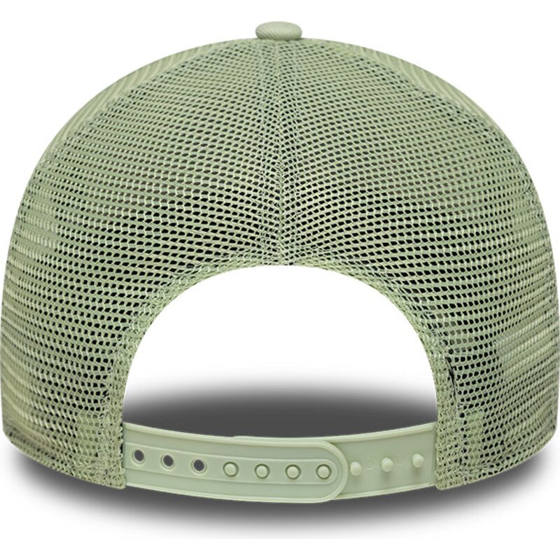 cappello-curvo-verde-snapback-per-bambino-a-frame-outdoor-di-new-era cappello-curvo-verde-snapback-per-bambino-a-frame-outdoor-di-new-era