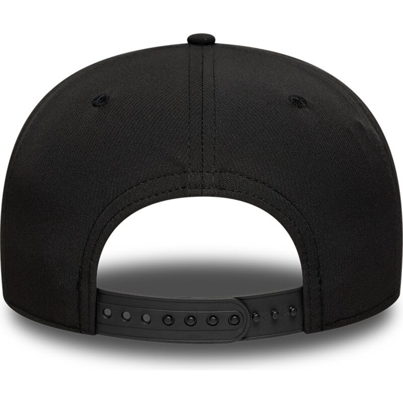 cappello-curvo-nero-snapback-9seventy-stretch-snap-repreve-dei-associazione-sportiva-roma-serie-a-di-new-era cappello-curvo-nero-snapback-9seventy-stretch-snap-repreve-dei-associazione-sportiva-roma-serie-a-di-new-era