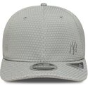 mutzen-gebogen-grau-snapback-9seventy-stretch-snap-mesh-flawless-der-new-york-yankees-mlb-von-new-era