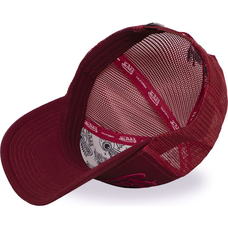 cappello-curvo-rosso-snapback-emb07-di-von-dutch