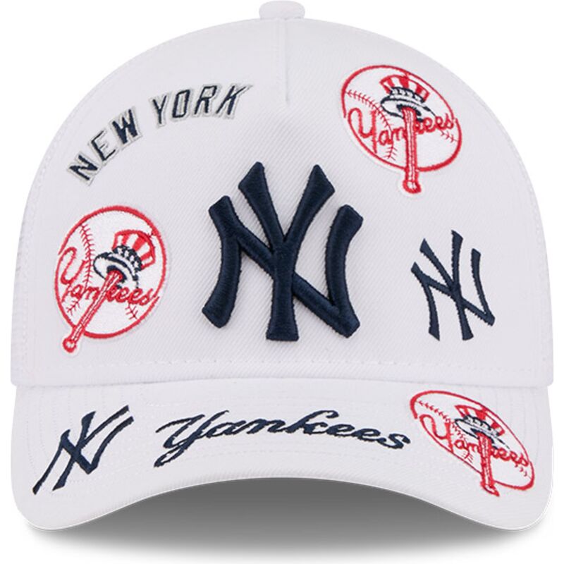mutzen-gebogen-weiss-snapback-9forty-m-crown-a-frame-all-over-der-new-york-yankees-mlb-von-new-era