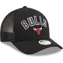 cappello-curvo-nero-snapback-9forty-m-crown-a-frame-pomp-dei-chicago-bulls-nba-di-new-era