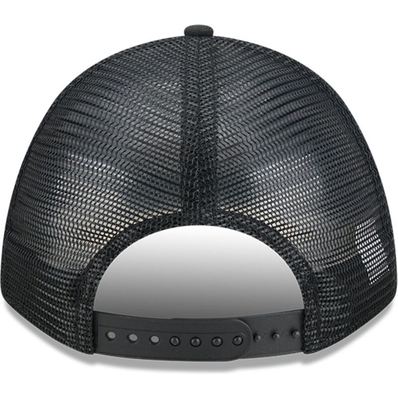 cappello-curvo-nero-snapback-9forty-m-crown-a-frame-all-over-dei-chicago-bulls-nba-di-new-era