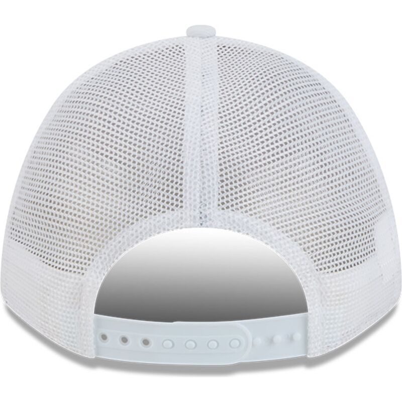 cappello-curvo-bianco-snapback-9forty-m-crown-a-frame-all-over-dei-chicago-bulls-nba-di-new-era