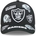 mutzen-gebogen-schwarz-snapback-9forty-m-crown-a-frame-all-over-der-las-vegas-raiders-nfl-von-new-era