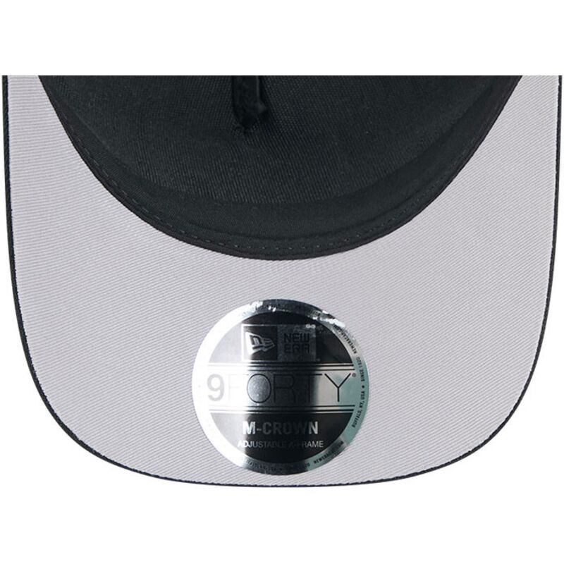 cappello-curvo-nero-snapback-9forty-m-crown-a-frame-all-over-dei-las-vegas-raiders-nfl-di-new-era