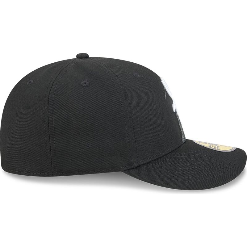 casquette-courbee-noire-ajustee-59fifty-pin-na-lifestyle-f1-chicago-white-sox-mlb-new-era