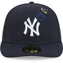 cappello-curvo-blu-marino-aderente-59fifty-pin-na-lifestyle-f1-dei-new-york-yankees-mlb-di-new-era