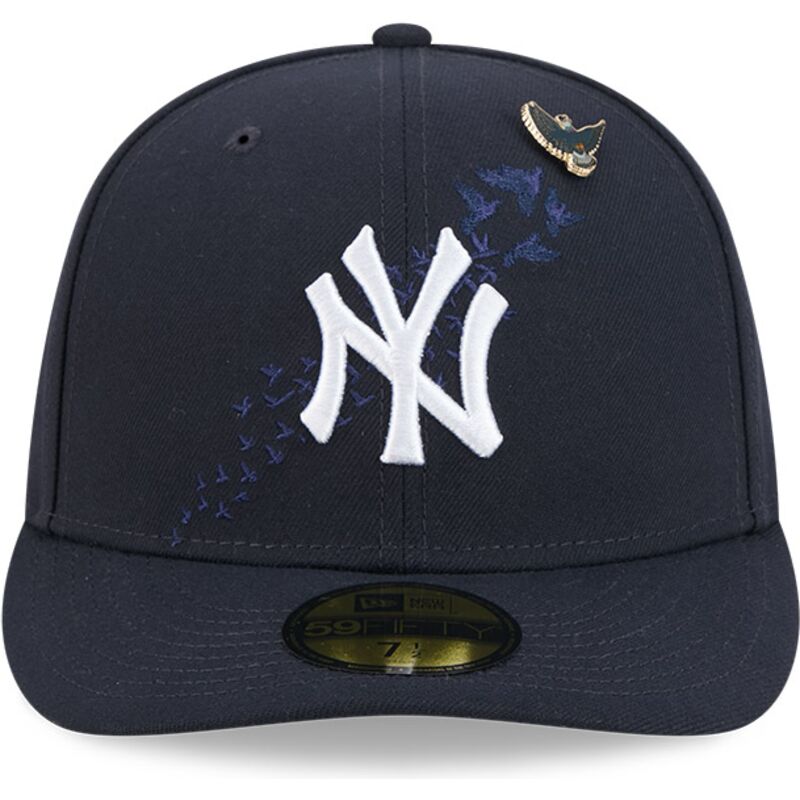 cappello-curvo-blu-marino-aderente-59fifty-pin-na-lifestyle-f1-dei-new-york-yankees-mlb-di-new-era