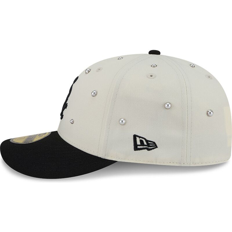 cappello-curvo-beige-aderente-59fifty-beads-na-lifestyle-f1-dei-chicago-white-sox-mlb-di-new-era cappello-curvo-beige-aderente-59fifty-beads-na-lifestyle-f1-dei-chicago-white-sox-mlb-di-new-era