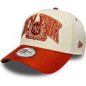 mutzen-gebogen-beige-snapback-e-frame-wordmark-suede-der-new-york-yankees-mlb-von-new-era