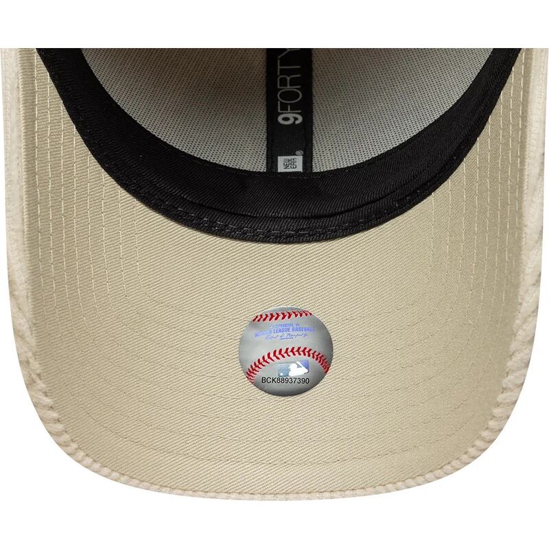 mutzen-gebogen-beige-verstellbares-band-9forty-cord-der-new-york-yankees-mlb-von-new-era mutzen-gebogen-beige-verstellbares-band-9forty-cord-der-new-york-yankees-mlb-von-new-era