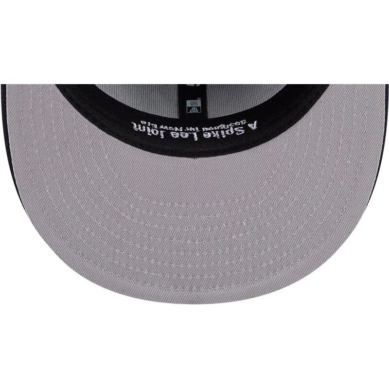 cappello-piatto-blu-marino-aderente-59fifty-spike-lee-patches-dei-new-york-yankees-mlb-di-new-era cappello-piatto-blu-marino-aderente-59fifty-spike-lee-patches-dei-new-york-yankees-mlb-di-new-era