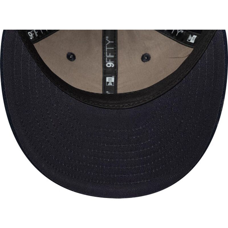 cappello-curvo-blu-marino-cinghia-regolabile-9fifty-retro-crown-suede-di-new-era