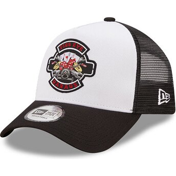 Cappello curvo nero snapback A Frame Location Icon dei Pigs Eye Garage di New Era