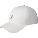 weisse-verstellbare-gebogene-kappe-washed-baseball-white-von-kangol