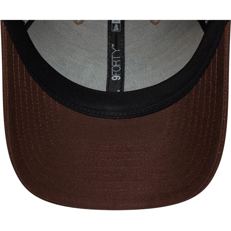 gorra-curva-marron-ajustable-9forty-m-crown-wordmark-de-denver-colorado-de-new-era gorra-curva-marron-ajustable-9forty-m-crown-wordmark-de-denver-colorado-de-new-era